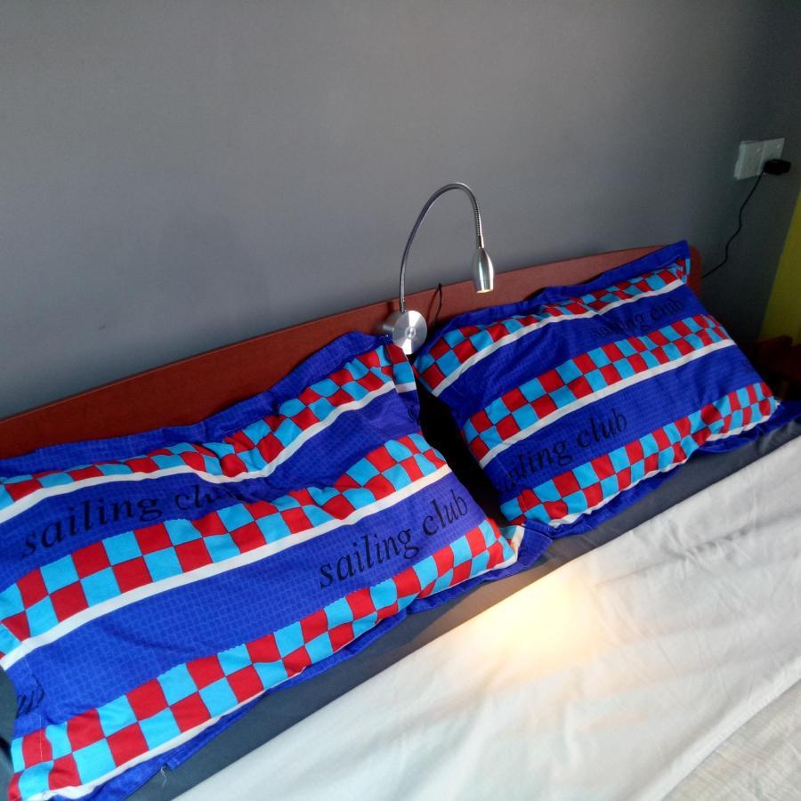 This Is It Airport Hotel And Restaurant Negombo Bagian luar foto