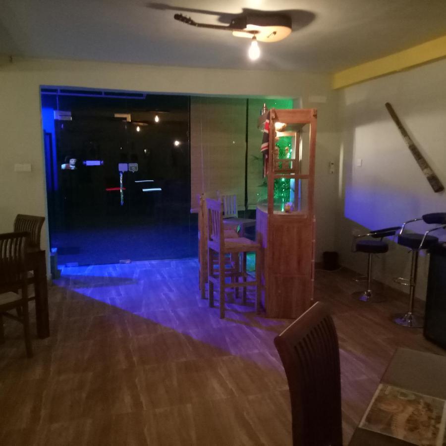 This Is It Airport Hotel And Restaurant Negombo Bagian luar foto