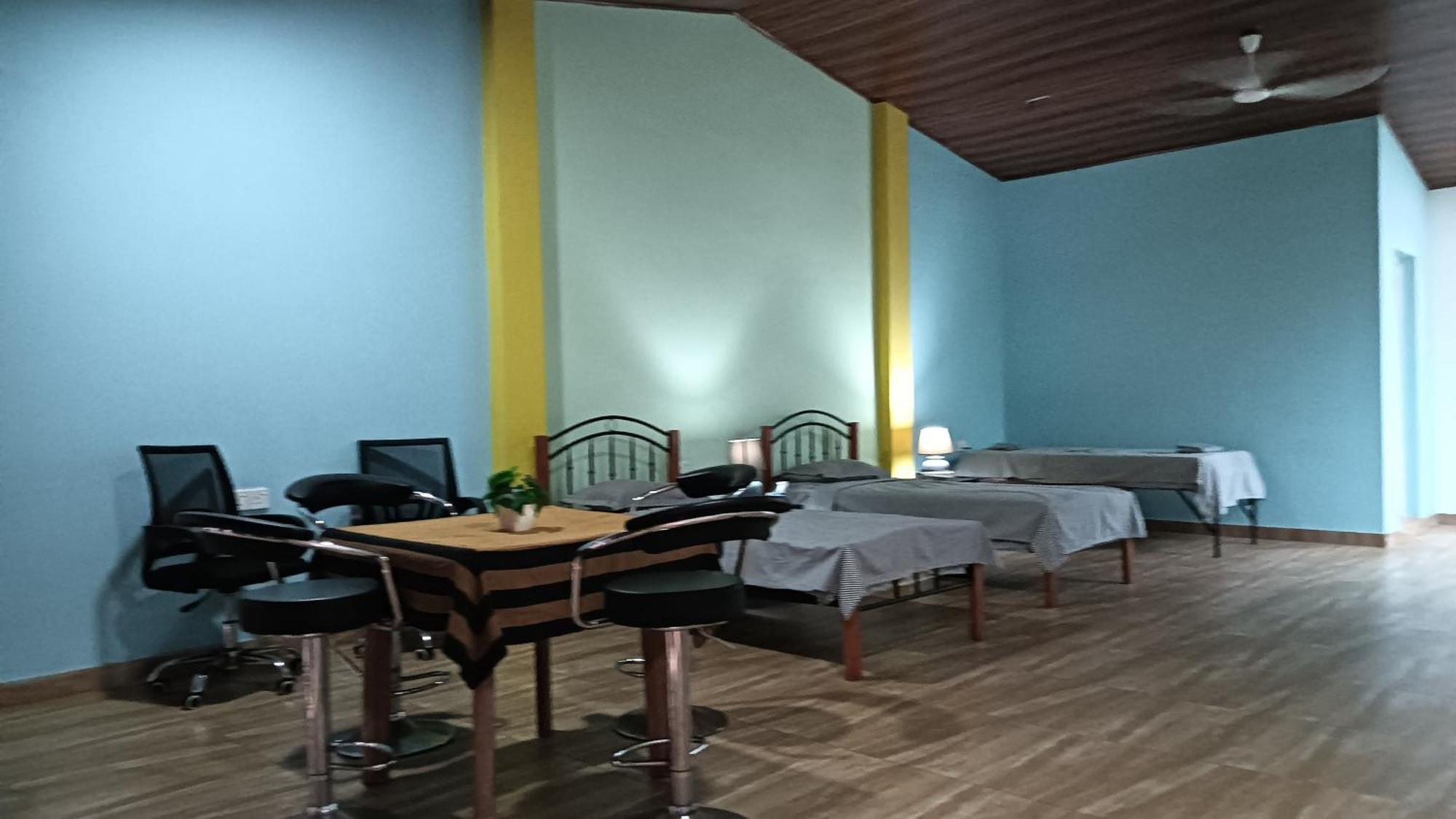 This Is It Airport Hotel And Restaurant Negombo Bagian luar foto
